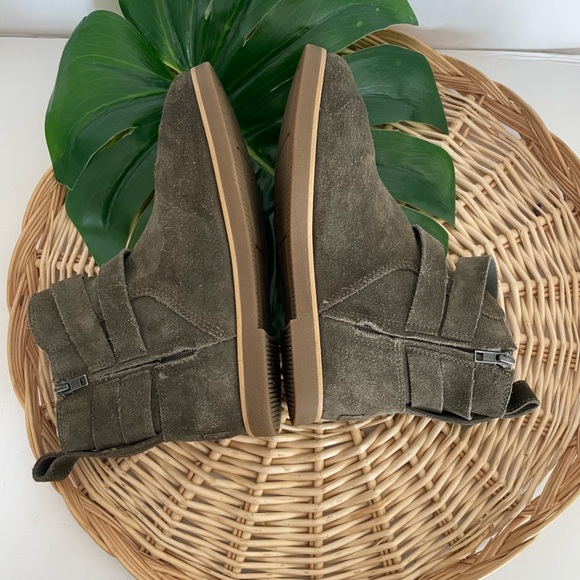 UGG Josefene women’s green suede double strap ankle boot buckle detailing size 6 - Picture 8 of 16